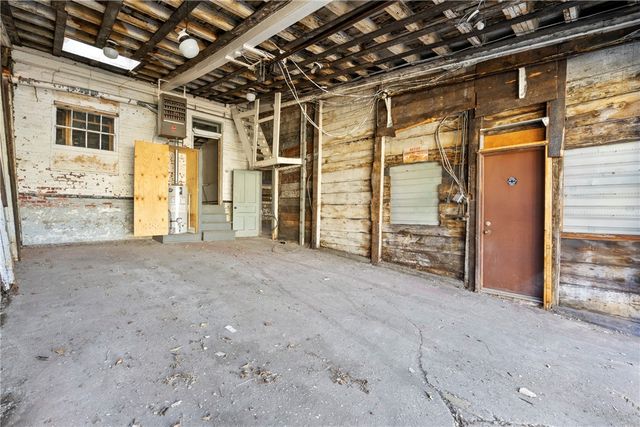 327-329 Ella St, Bloomfield, PA 15224