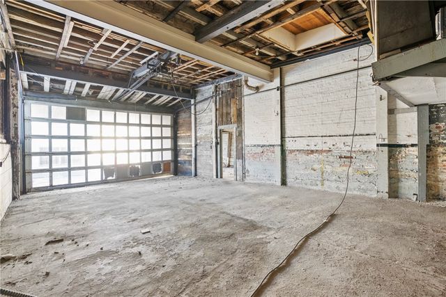 327-329 Ella St, Bloomfield, PA 15224
