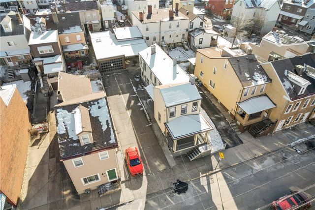 327-329 Ella St, Bloomfield, PA 15224