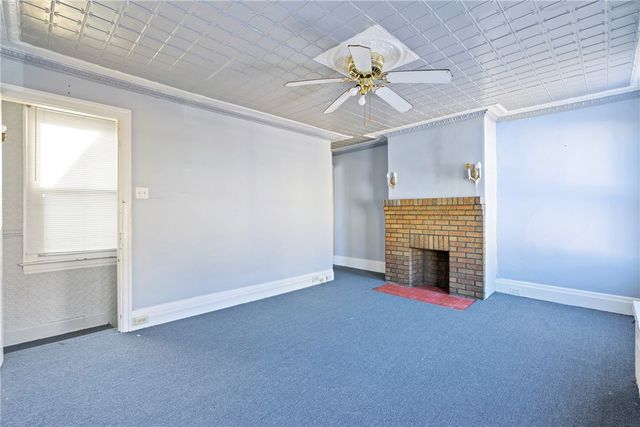 327-329 Ella St, Bloomfield, PA 15224