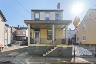 327-329 Ella St, Bloomfield, PA 15224