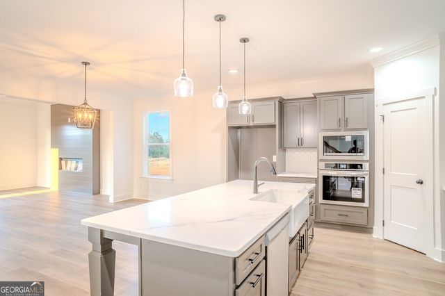 100 Cherokee Court, Good Hope, GA 30641