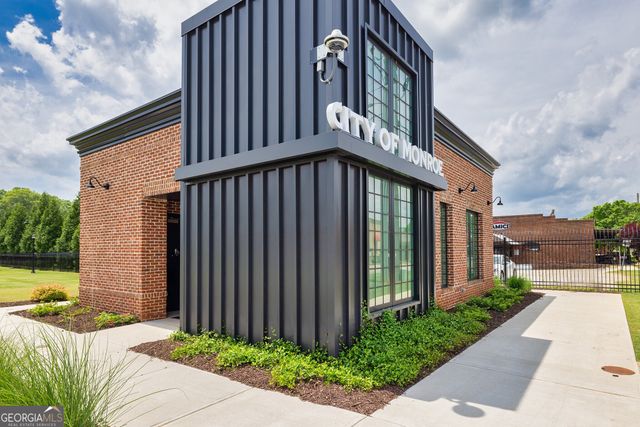 100 Cherokee Court, Good Hope, GA 30641