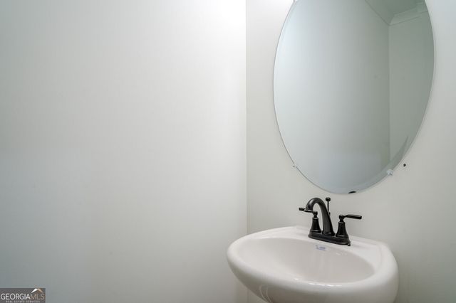 100 Cherokee Court, Good Hope, GA 30641