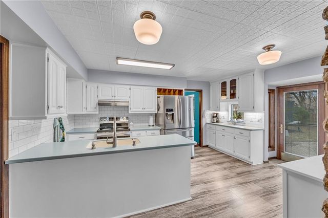 502 Millstone Drive, Lawrence, KS 66049