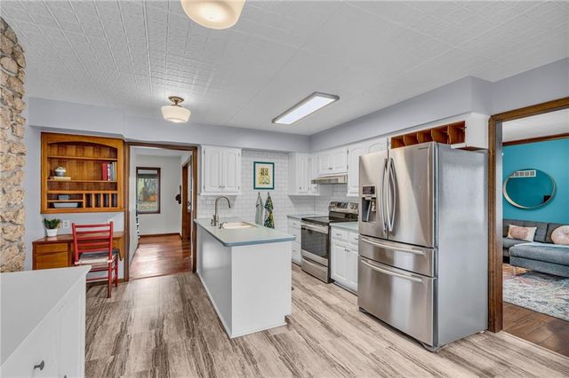 502 Millstone Drive, Lawrence, KS 66049