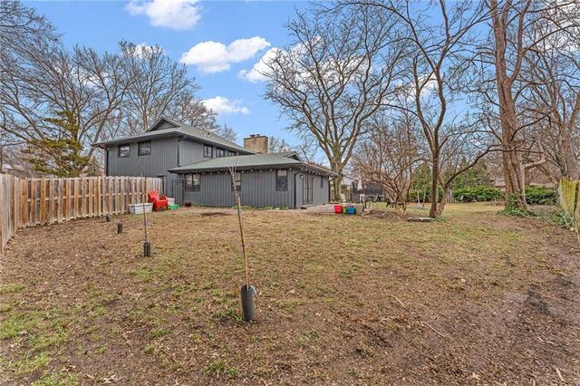 502 Millstone Drive, Lawrence, KS 66049