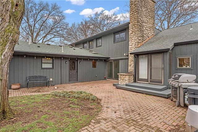 502 Millstone Drive, Lawrence, KS 66049