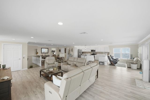 10751 S Ocean Dr B2, Jensen Beach, FL 34957