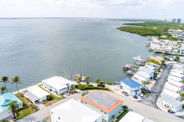 10751 S Ocean Dr B2, Jensen Beach, FL 34957