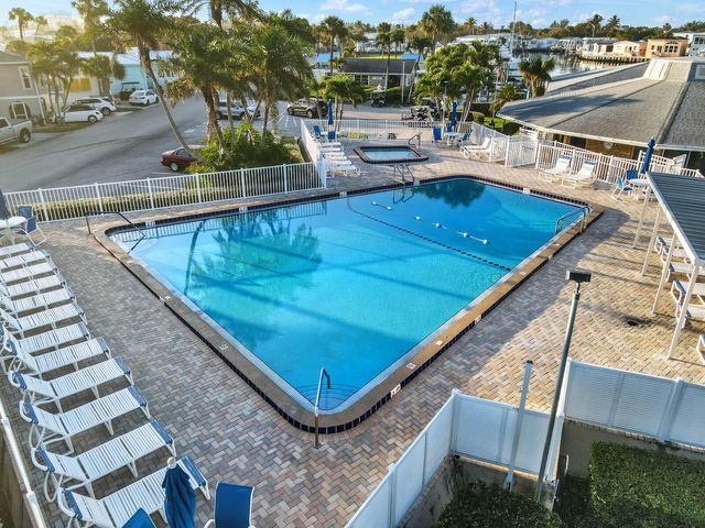 10751 S Ocean Dr B2, Jensen Beach, FL 34957