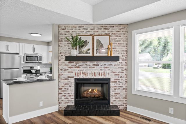 737 Shelton Cir, Clarksville, TN 37042