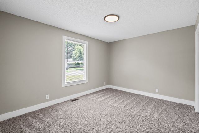 737 Shelton Cir, Clarksville, TN 37042