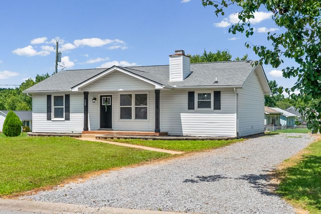 737 Shelton Cir, Clarksville, TN 37042