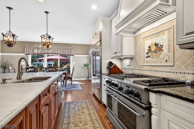 10 Maacka Dr, Holmdel Twp., NJ 07733