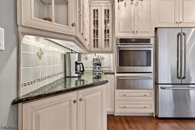 10 Maacka Dr, Holmdel Twp., NJ 07733