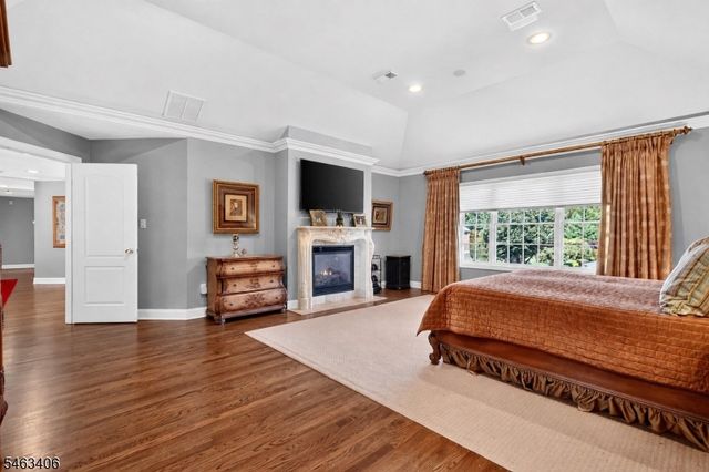 10 Maacka Dr, Holmdel Twp., NJ 07733