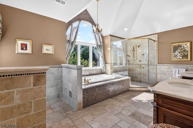 10 Maacka Dr, Holmdel Twp., NJ 07733