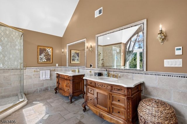 10 Maacka Dr, Holmdel Twp., NJ 07733