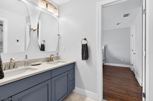10 Maacka Dr, Holmdel Twp., NJ 07733