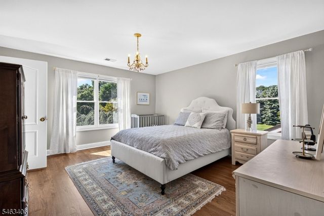 10 Maacka Dr, Holmdel Twp., NJ 07733