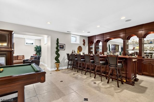 10 Maacka Dr, Holmdel Twp., NJ 07733