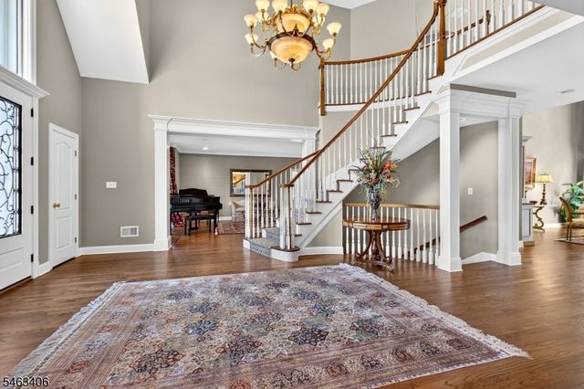 10 Maacka Dr, Holmdel Twp., NJ 07733