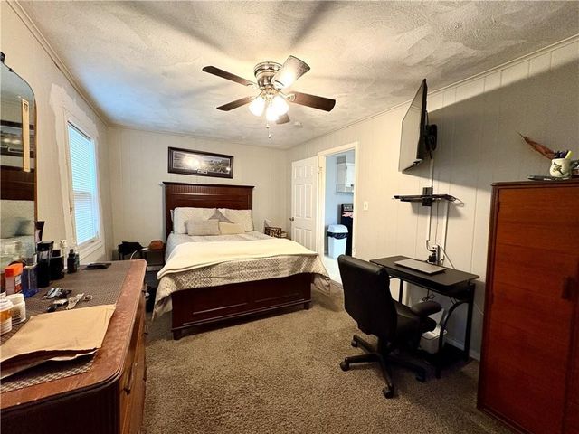 10 Hampshire Street, North Providence, RI 02904