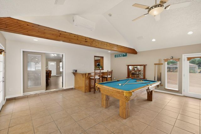 6 King Court, Los Lunas, NM 87031