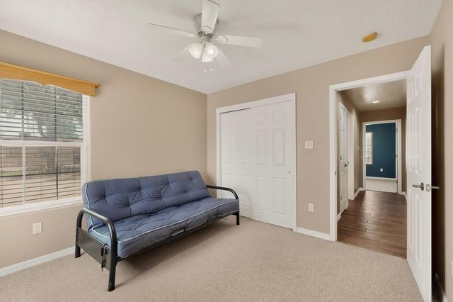 6 King Court, Los Lunas, NM 87031