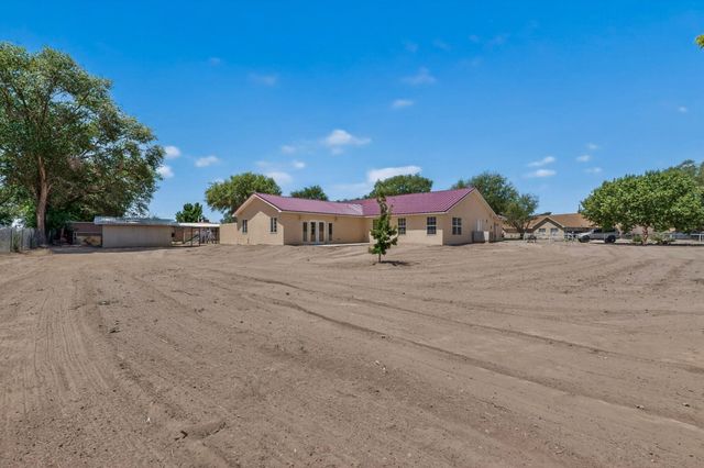 6 King Court, Los Lunas, NM 87031