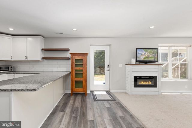 1100 AUSTIN DR, Fredericksburg, VA 22401
