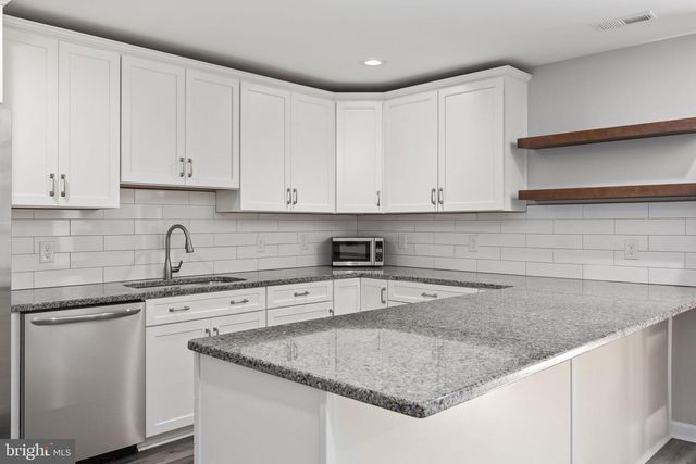 1100 AUSTIN DR, Fredericksburg, VA 22401