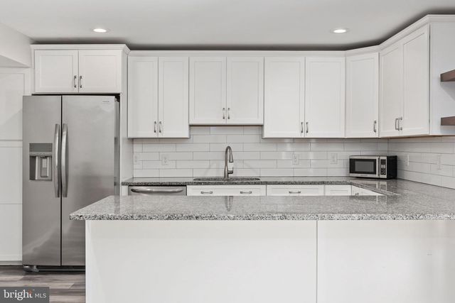 1100 AUSTIN DR, Fredericksburg, VA 22401