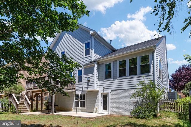1100 AUSTIN DR, Fredericksburg, VA 22401