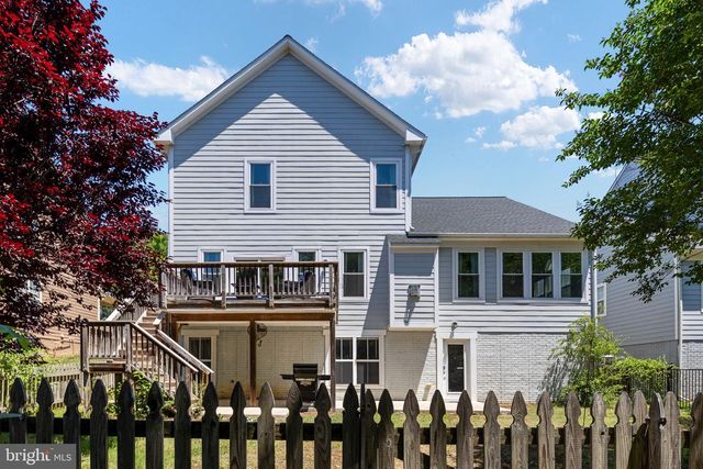1100 AUSTIN DR, Fredericksburg, VA 22401
