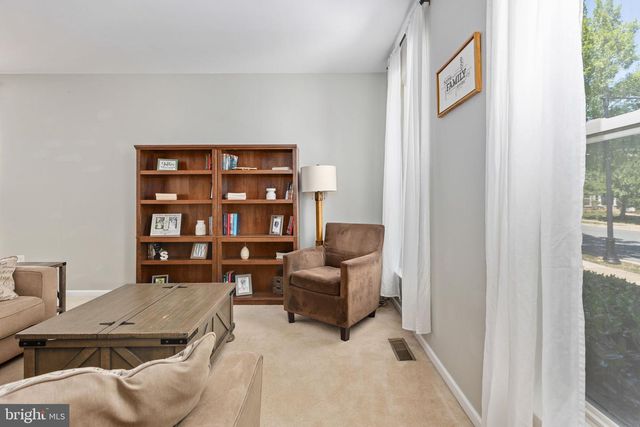 1100 AUSTIN DR, Fredericksburg, VA 22401