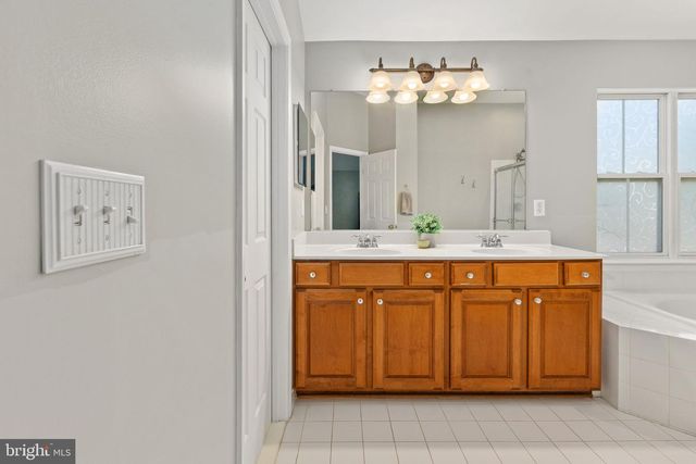 1100 AUSTIN DR, Fredericksburg, VA 22401