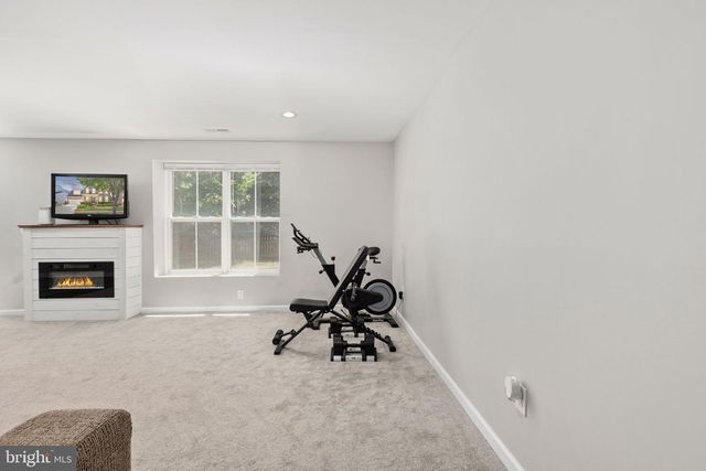 1100 AUSTIN DR, Fredericksburg, VA 22401
