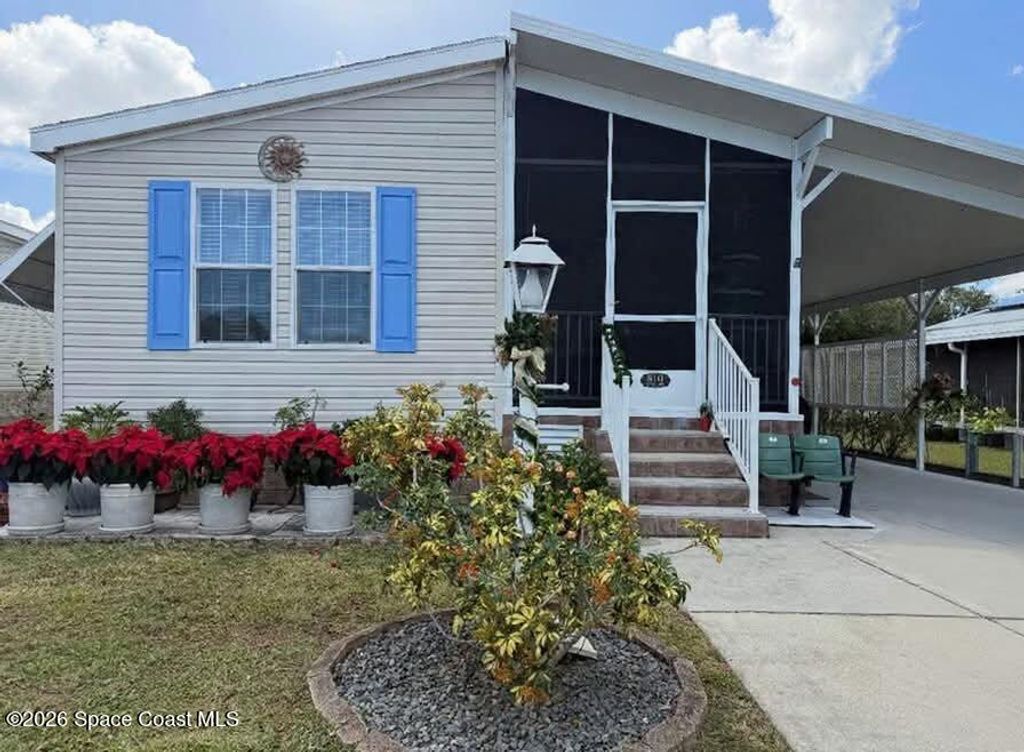 810 Wren Circle, Barefoot Bay, FL 32976