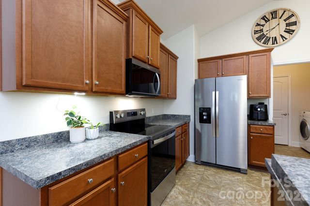 932 Catawba Wells Court, Rock Hill, SC 29732