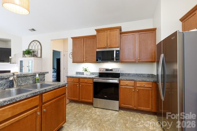 932 Catawba Wells Court, Rock Hill, SC 29732