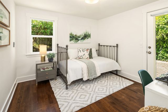 3202 SW Raymond Street, Seattle, WA 98126