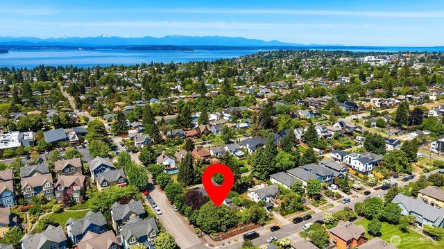 3202 SW Raymond Street, Seattle, WA 98126