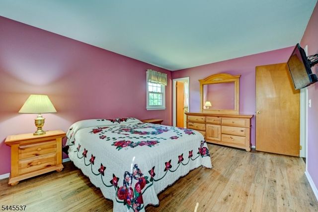 34 Lindstrom Dr, Hillsborough Twp., NJ 08844