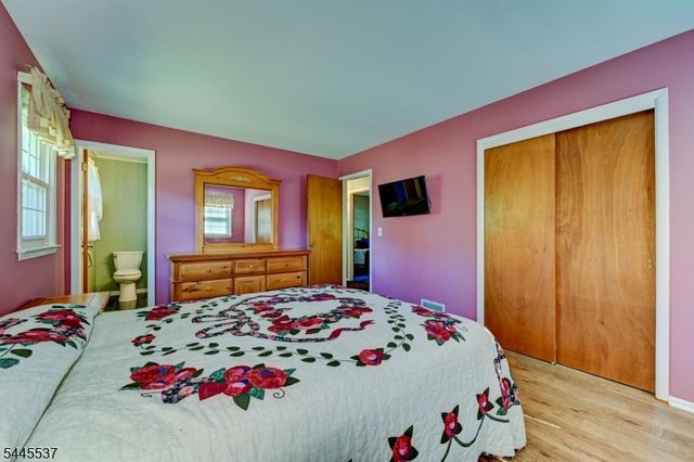 34 Lindstrom Dr, Hillsborough Twp., NJ 08844