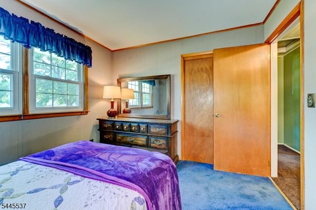 34 Lindstrom Dr, Hillsborough Twp., NJ 08844