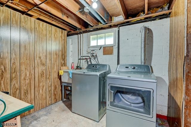 34 Lindstrom Dr, Hillsborough Twp., NJ 08844