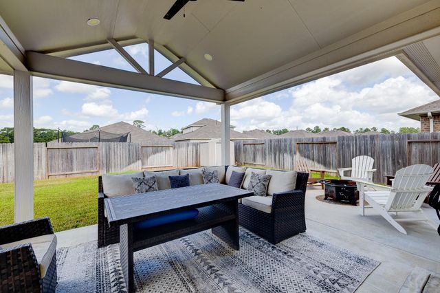 40455 Garden Heights Lane, Magnolia, TX 77354
