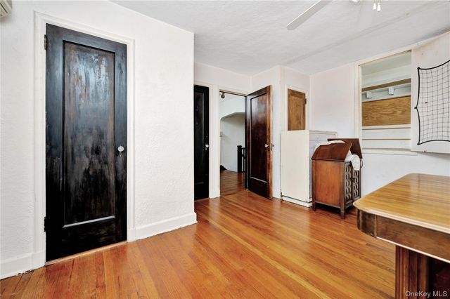 164-04 33rd Avenue, Flushing, NY 11358